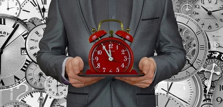 Fünf vor Zwölf, schnelle Hilfe sofort von Schuldner-Onlineberatung Saarland